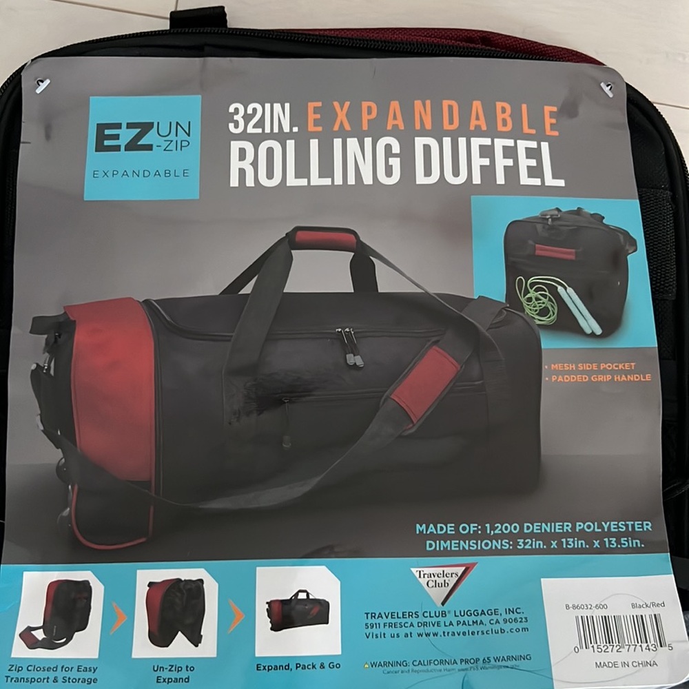 32” expandable rolling duffel bag